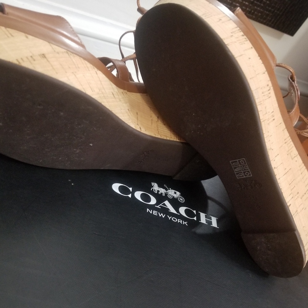 Shoes - Picture 3 of 4